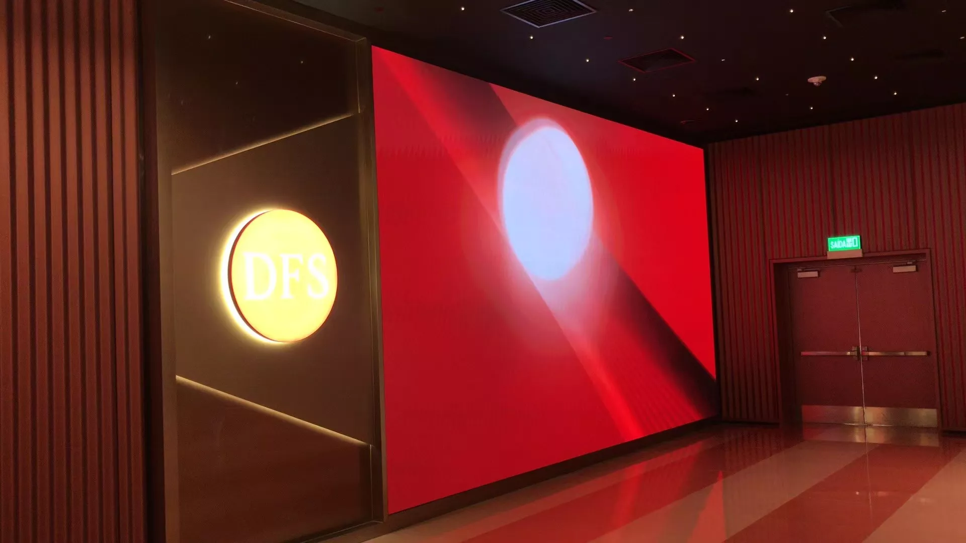 名店 -LED installation
