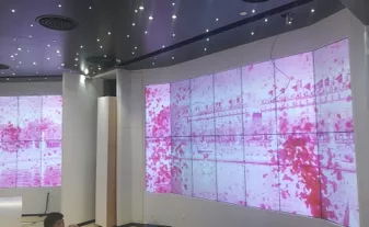 名店 Lancome Macau –    44 46”TV Wall
